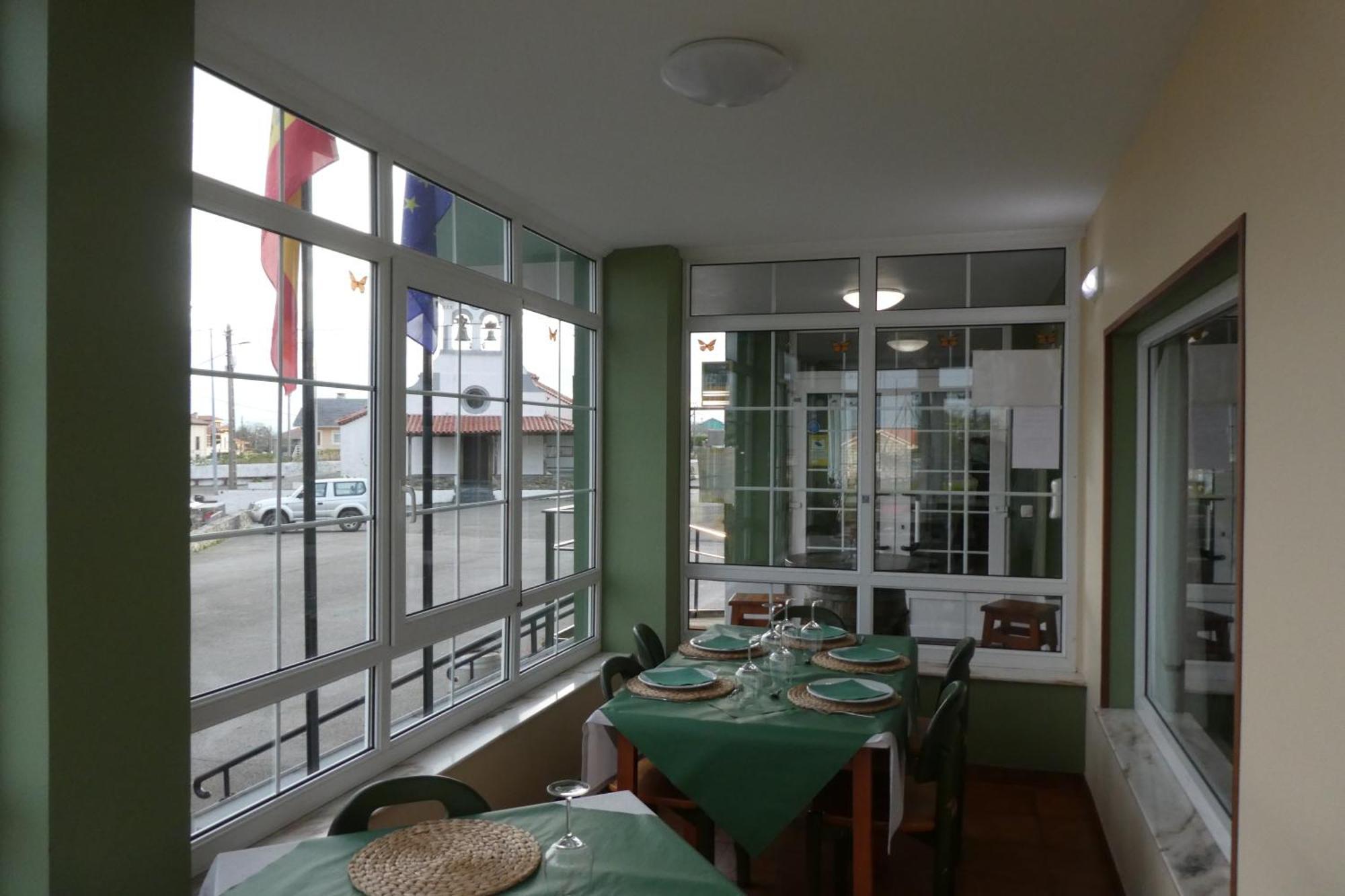 Hotel Restaurante El Fornon Novellana Bagian luar foto